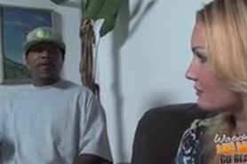 Flower tucci screws and splash in front of her son