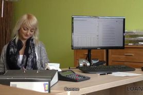 Guy is happy to see MILF in office cause it means sex