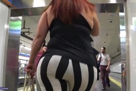 Great MILF PAWG in candid footage