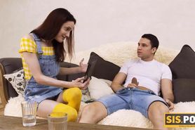 Svelte belle in yellow socks has her peach nailed by stepbrother