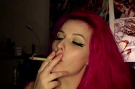 Compilation of me smoking and showing off my thick ass