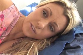 Blonde hottie masturbates hot in a great down blouse video