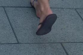 Sexy Feet, Cute Soles & Toes In Flip Flops