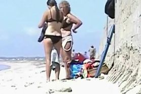 Hidden beach voyeur milf video