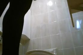 Japanese women caught in public toilet peeing