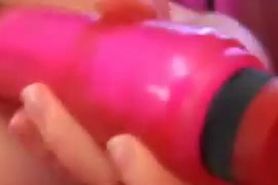 Orgasm Closeup - Lisa Cums in Close Up!