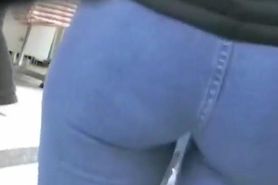 Slim Latina with a big booty shows her sexy butt in jeans