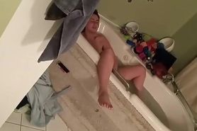 Sis Caught Rubbing Pussy In A Bath