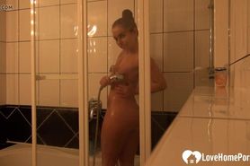 Amazing brunette lets her man record her shower