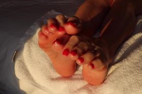 Oily Long Toes and Soles