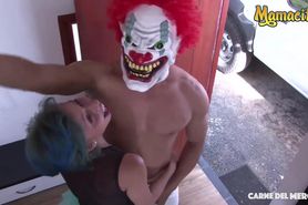 CarneDelMercado - HALLOWEEN Siarilin Martinez & Elisa Odiosa Tight Ass Colombiana Babes Fucked By Scary Clown - MAMACITAZ