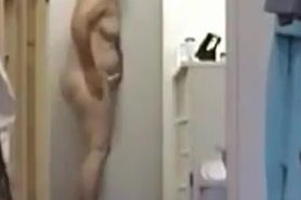 Chubby mature wife taking a shower spy video