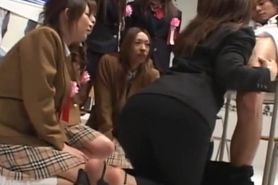 Crazy Japanese Game Show Riri Kouda Gives Blowjob Instructions while Schoolgirls Watch