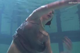 Super hot body and big boobs teen Katka underwater