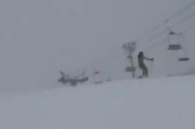 Naked Asian is skiing down the mountain public flash