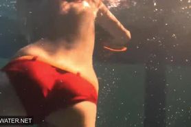 Super hot sister Anna Siskina with big boobs in the swimming pool