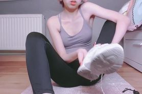 Asian Workout Stinky Feet JOI - Cum Countdown