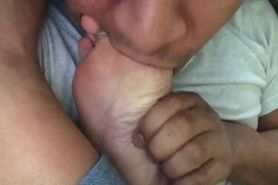 College girlfriend's toes sucking