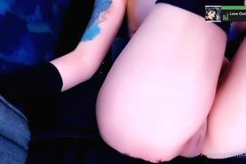 Blue hair goth/emo fingers her pussy