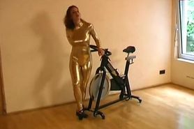 Sporty Girl in golden spandex