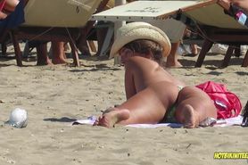 HOT BIKINI TEENS - Sexy Bikini Hot milf Backview at the beach