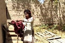 Zoya Bhatti, Dress Change, village life, Desi Girhot, sexy