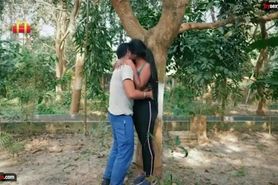 Indian Horny Babe Enjoyed Sex With Boyfriend In Park