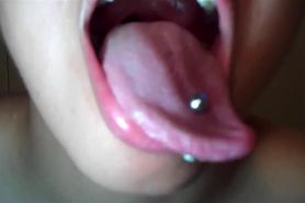 cruz tongue