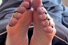 female tied toes are wiggling.mp4
