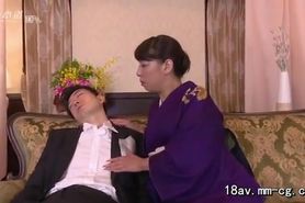 Horny Japanese milf wants to screw