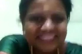 Tamil aunty removes saree and shows big tits