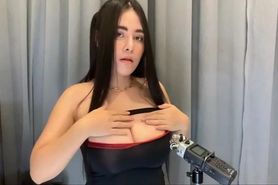 ASMR itchy