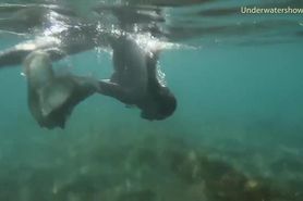 Underwatershow presents underwater Tenerife girls