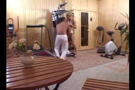 com 193653 fucking a blonde in home gym after workout