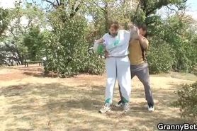 She hurt her ankle and a stranger helped this granny up