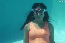 Underwater Gymnastics with Micha