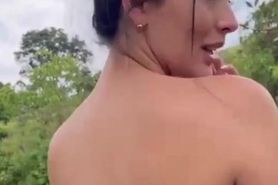 HOT ASIAN MILF SQUIRT OUTDOORS FOR ONLYFANS