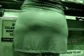 Big ass booty milf in tight dress upskirt