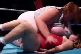bbw wrestling with a midge
