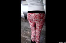 Teen wearing leggins at the airport