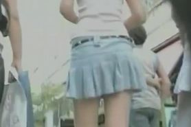Amazing schoolgirls upskirt ass video