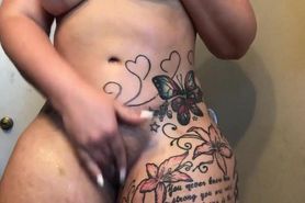 Ass naked slut rubs twat and wants cum in her ass.