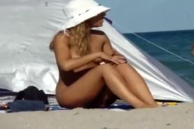 Blonde Nude Beach (720p HD)