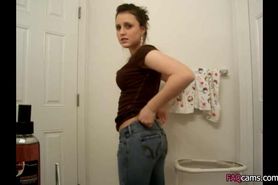 Sexy Girl Mastrubates In Toilet