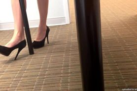 Candid Sexy Tired Feet Dipping at the Office 2 (quick)
