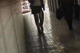 Hot girl got shuri sharked inside of a pedestrian passage