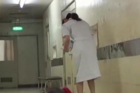 Nurse tried to help man and got the skirt sharked