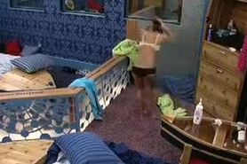 Big Brother's friend 9 usa Jen Drops Towel Flashes Cam