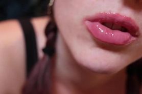 lipgloss asmr