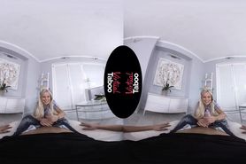 smoking blonde in VR